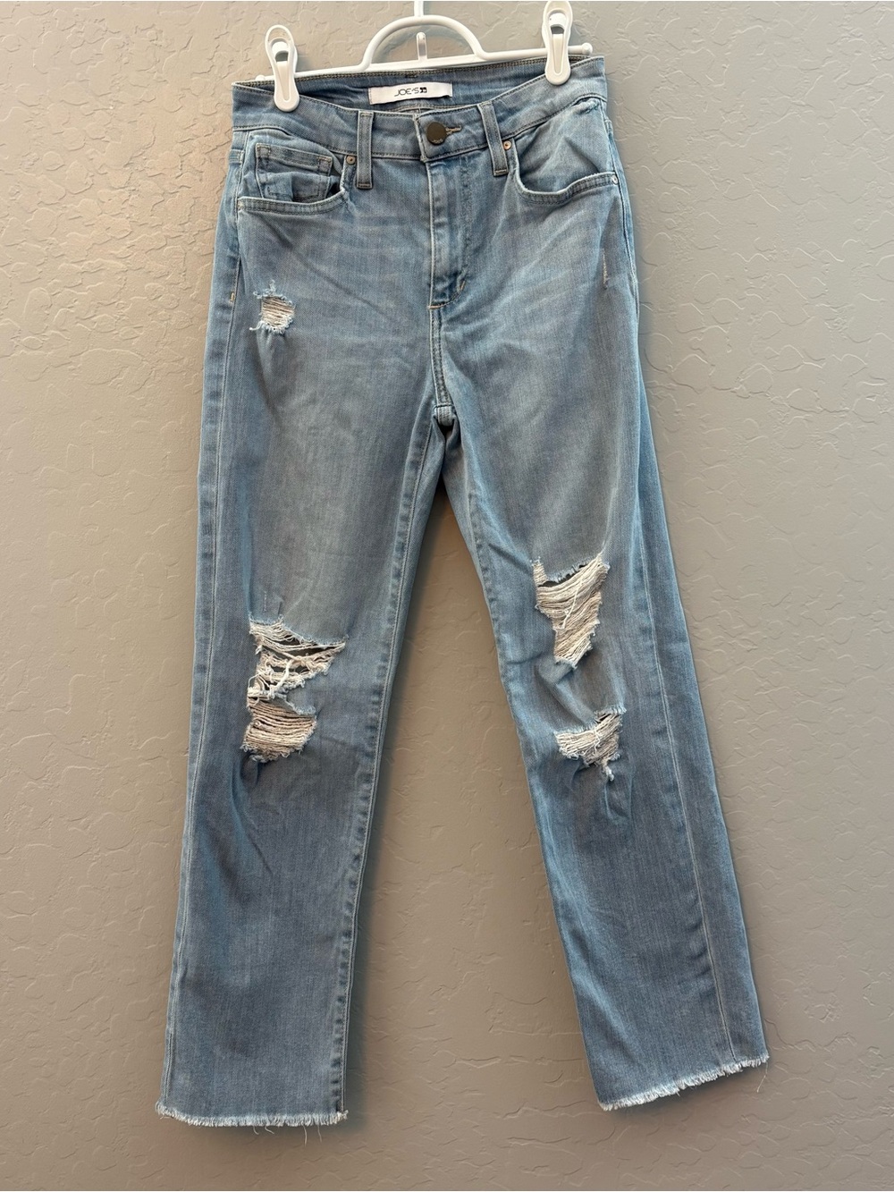 Joe's Jeans straight leg distressed light wash denim jeans size 25
